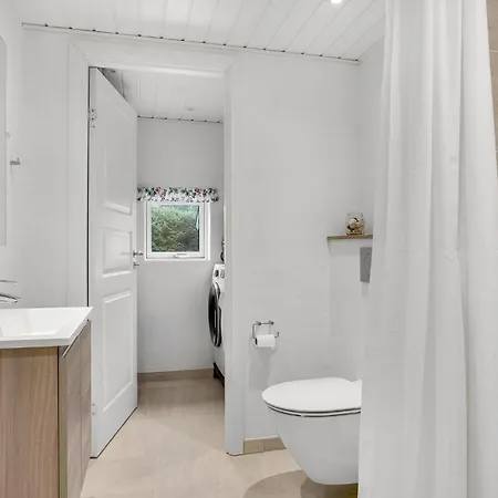 4 Bedroom Amazing In Hjorring